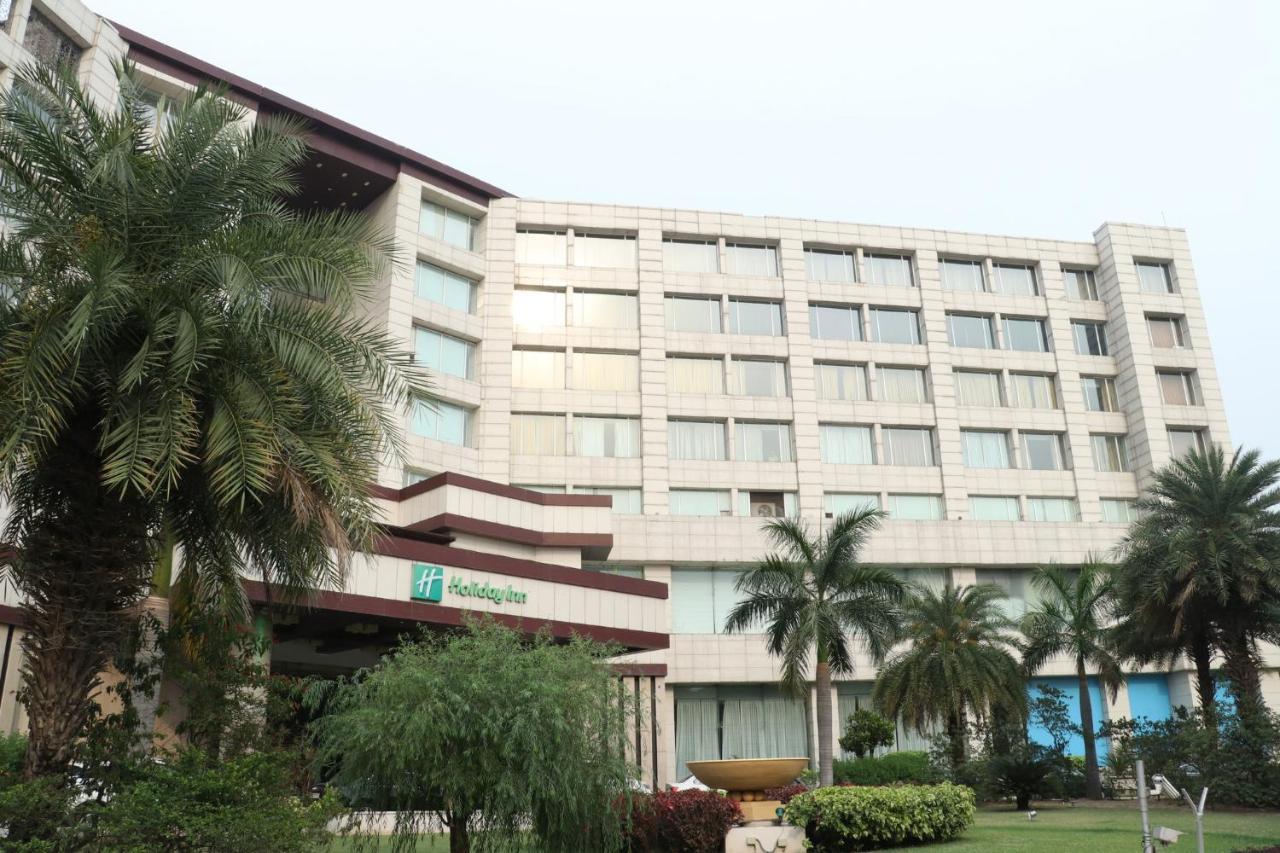 Holiday Inn Chandigarh Panchkula, An Ihg Hotel Eksteriør bilde Holiday Inn, New Delhi