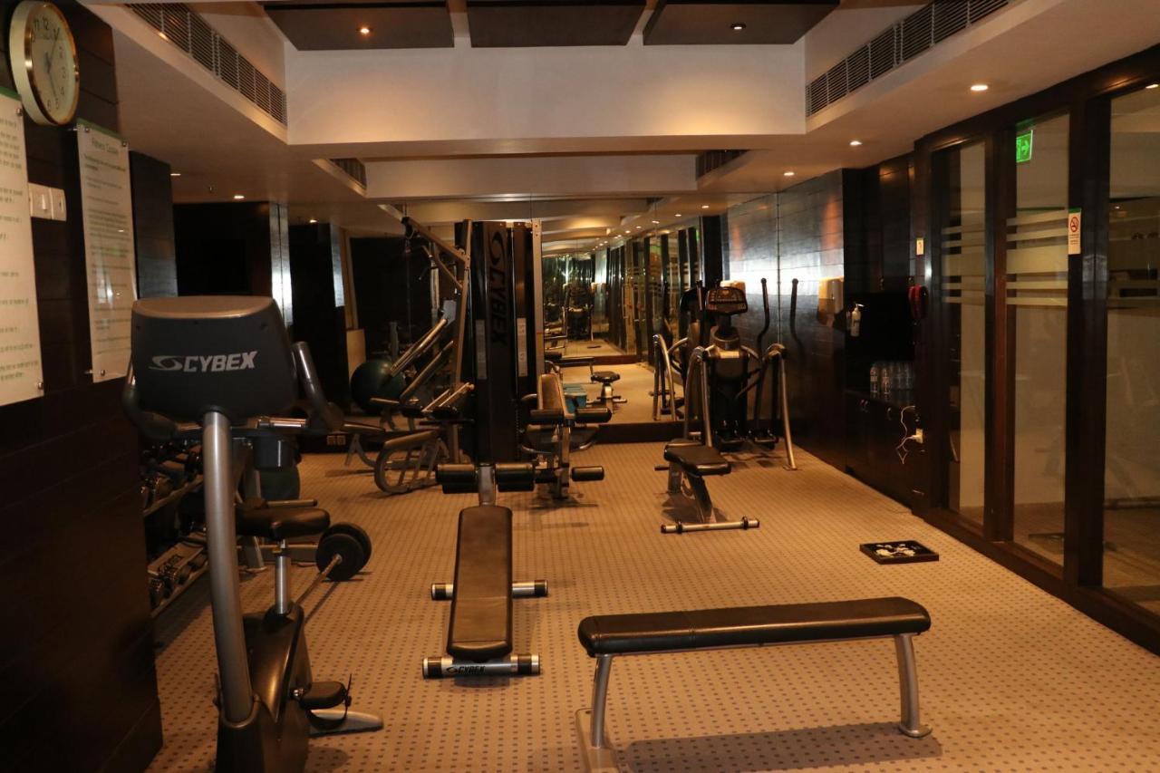 Holiday Inn Chandigarh Panchkula, An Ihg Hotel Eksteriør bilde The gym at the Taj Mahal Palace