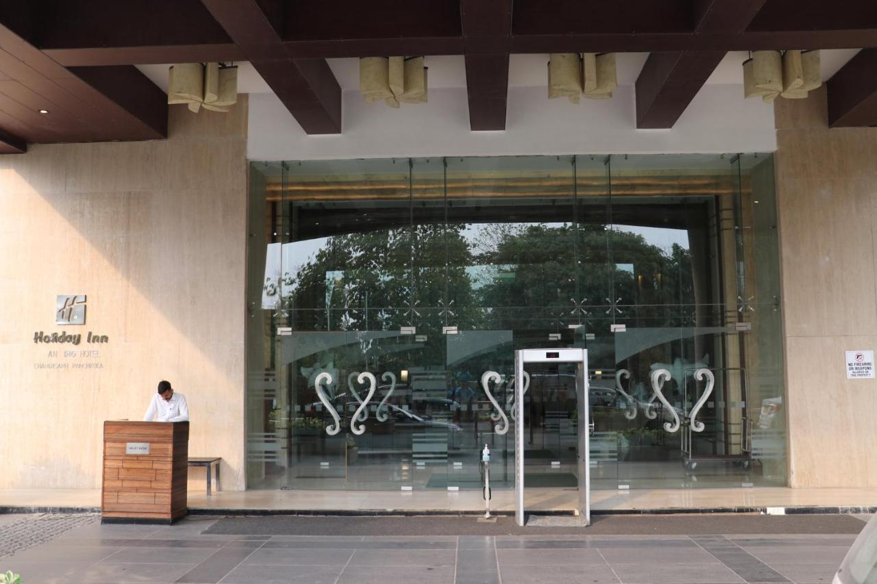 Holiday Inn Chandigarh Panchkula, An Ihg Hotel Eksteriør bilde The S Chandrasekhar Auditorium at the Indian Institute of Science