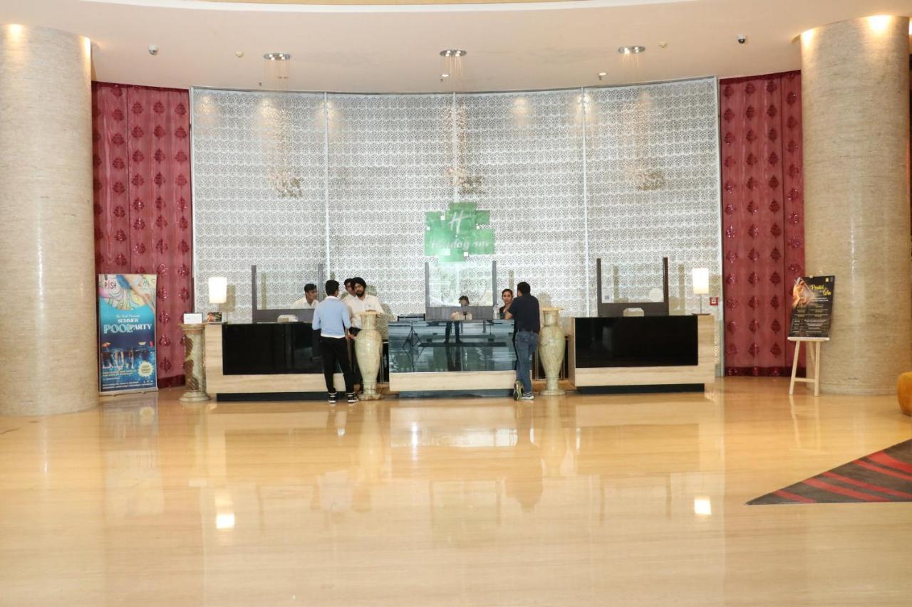 Holiday Inn Chandigarh Panchkula, An Ihg Hotel Eksteriør bilde Holiday Inn, Hyderabad