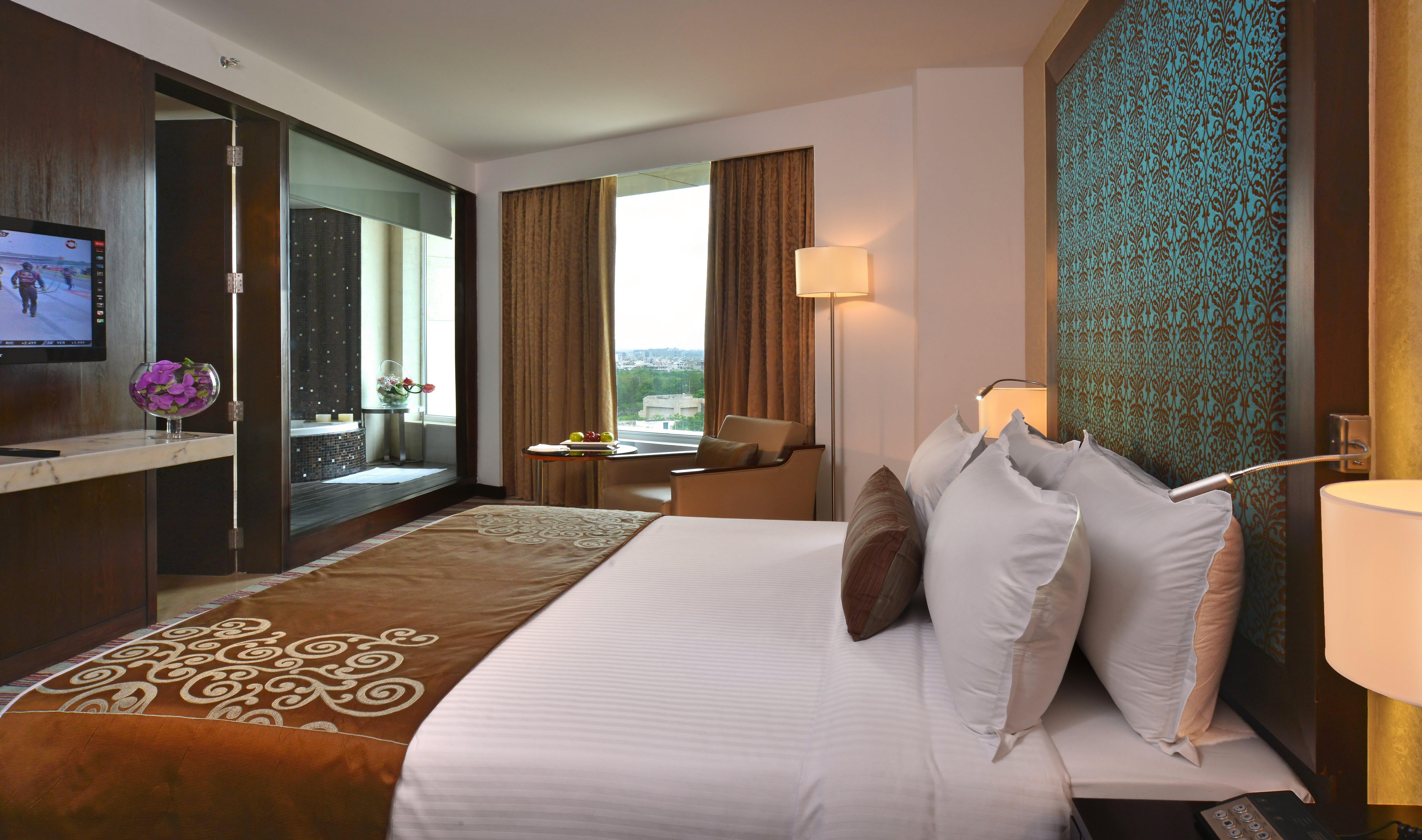 Holiday Inn Chandigarh Panchkula, An Ihg Hotel Eksteriør bilde A room at the Taj Bengal