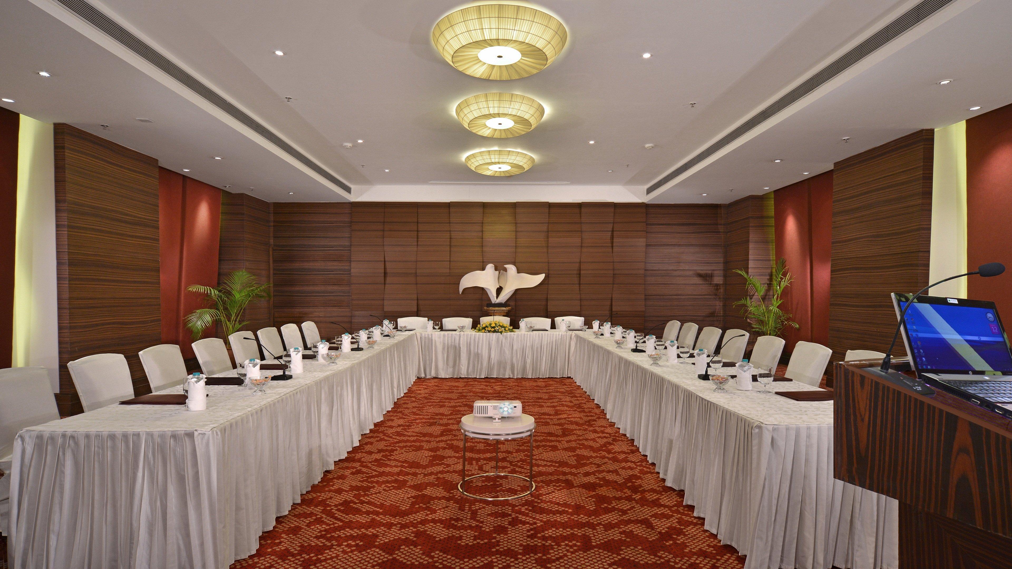 Holiday Inn Chandigarh Panchkula, An Ihg Hotel Eksteriør bilde A meeting room at a hotel